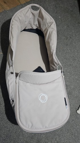 Bugaboo fox carrycot - 5,