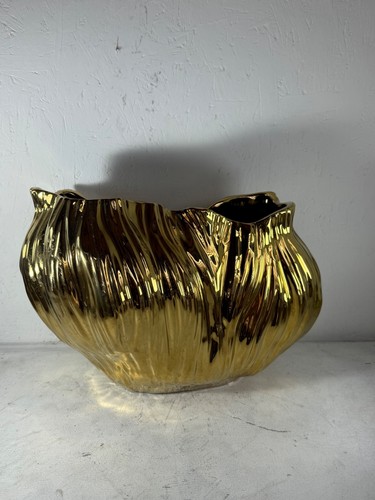 Large irregular gold - irregular, lustre