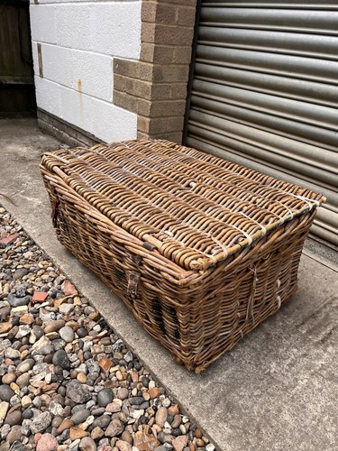 Large vintage wicker - large,