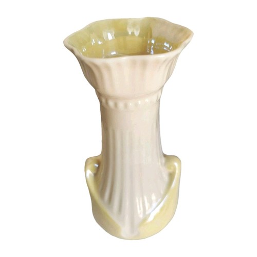 Belleek ireland bud - belleek, vase