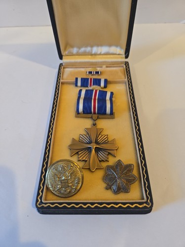 Vintage wwii distinguished - wwii,