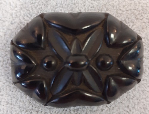 Vintage carved bakelite - carved, pin