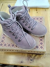 Skechers Synergy Waterproof Boot Size 6 with side zip