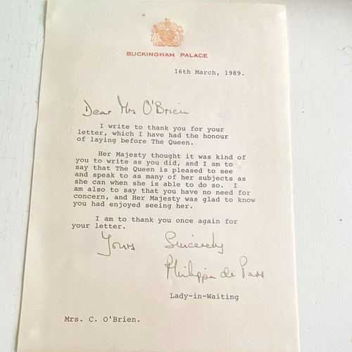 Buckingham palace signed - palace,