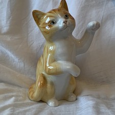 Just Cats & Friends 8 1/2 Inch Bone China Orange Begging Cat Figurine