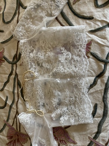 Beautiful delicate lace bridal - beautiful,