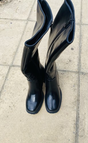 Redoute black faux suede - black,