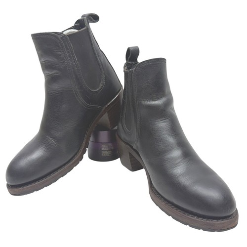 Red wing heritage - red,