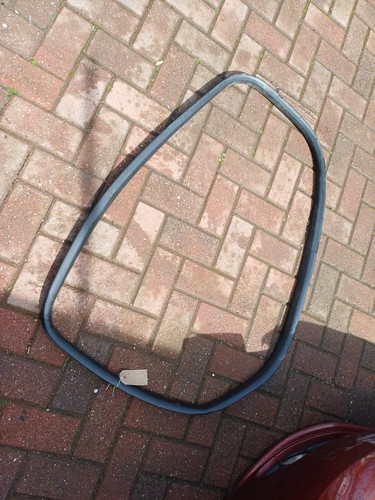 Volvo s40 door rubber - volvo,
