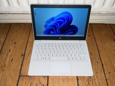 Microsoft Surface Laptop SE Celeron N4120 8GB 128GB SSD Windows 11 Pro