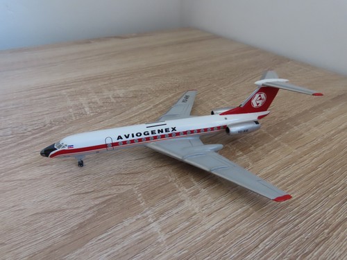 200 scale aviogenex tupolev - scale,