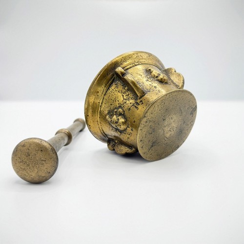 Heavy mid 17th century - heavy,