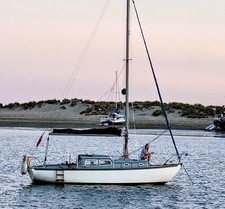 Trident 24 Sailing Yacht