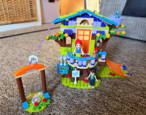 Lego friends mia tree house - friends, mia's