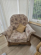 High Quality Wicker Conservatory Furniture 4 Chairs Footstall and Table 