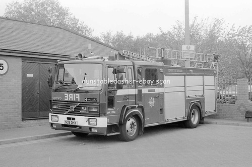 Truck ngative london - london, fire