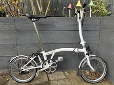 Brompton H3L folding bicycle C Line Equivalent in Bright White - Hardly Used