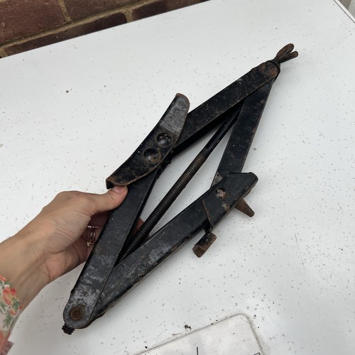 Vintage heavy duty car - , jack
