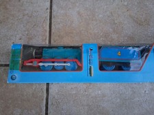 Thomas Trackmaster Gordon train with Tender & Carriage (bat opd) BOXED TOMY RARE