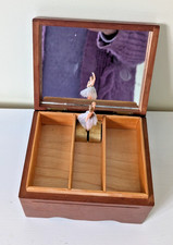 Vintage wooden Tallent of Bond