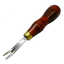 C.S. Osborne Common Edge Tool