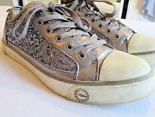 UGG AUSTRALIA  EVERA PEWTER / SILVER GLITTER SPARKLE TRAINERS UK SIZE 6.5