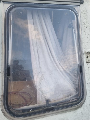 200mm 270mm caravan window - 270mm,