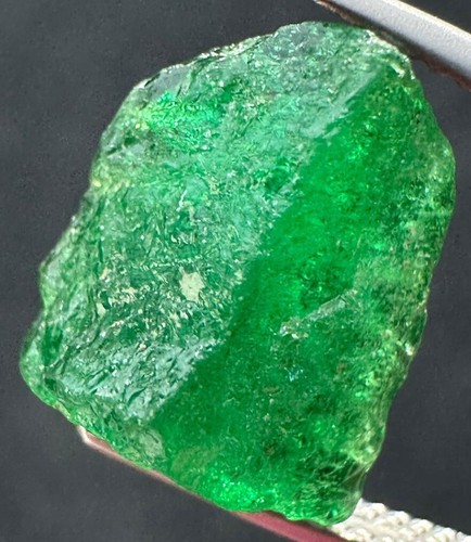 Natural tsavorite - ct,
