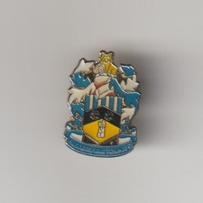 HUDDERSFIELD TOWN F.C. Club Crested Pin Enamel Badge