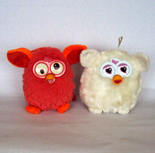2 x Furby Famosa Hasbro Soft