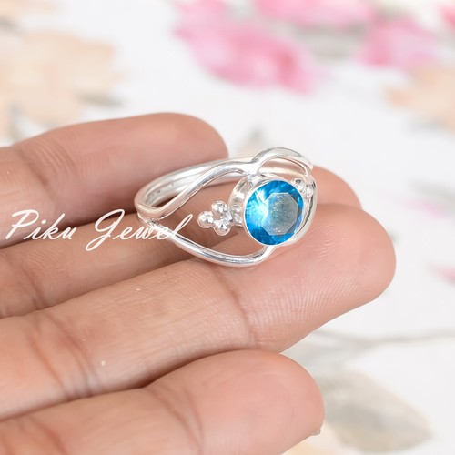 London blue topaz gemstone - blue, 925