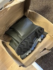 Vass Waders Size 11 Heavy-Duty Chest Wards