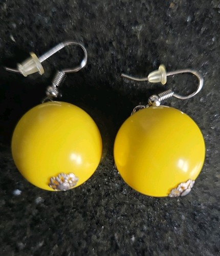 Yellow resin sphere - yellow, drop