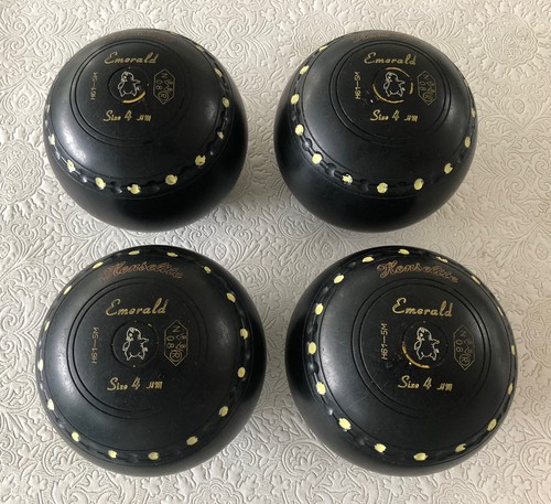 Henselite lawn bowls set 4 - bowls,