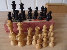 vintage wooden staunton chess set