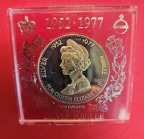 Queen elizabeth silver - elizabeth, ii