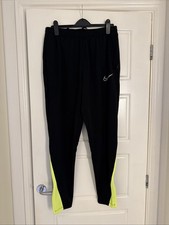 Nike Men’s Therma-fit