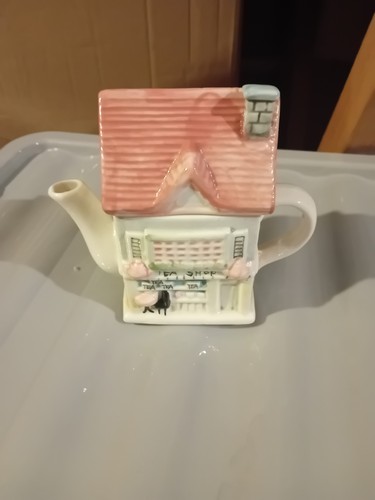 Ceramic novelty tea pot - ceramic,