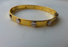 Gold Screw Bangle 9 Carat