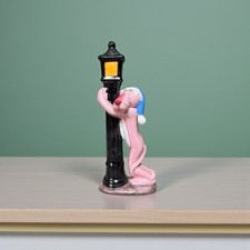 Pink Panther & Lamp-post Royal