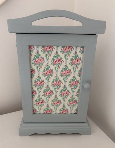Vintage country roses upcycled - country,