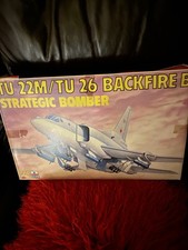 TU 22M/TU 26 Backfire B Strategic Bomber ESCI 1/72 Scale Model Kit #9070