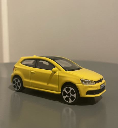 Yellow 2010 volkswagen polo - 2010, 5
