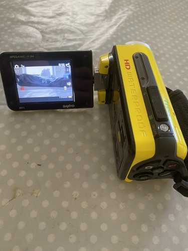 Sanyo xacti waterproof - waterproof, video