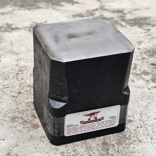 Heavy square head - square, anvil