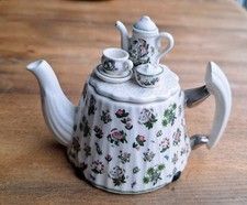Sweet Portmeirion Miniature Botanic Garden Novelty Teapot - Floral Design VCG