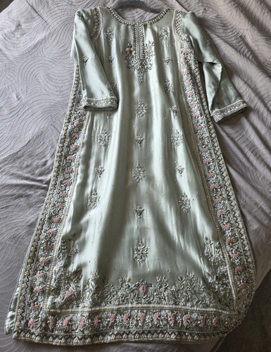 Womens hand embroidered ice - bn,