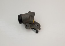 VW Splitscreen Front Left