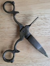 ANTIQUE CANDLE SNUFFER WICK