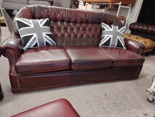 Oxblood Vintage Chesterfield 3